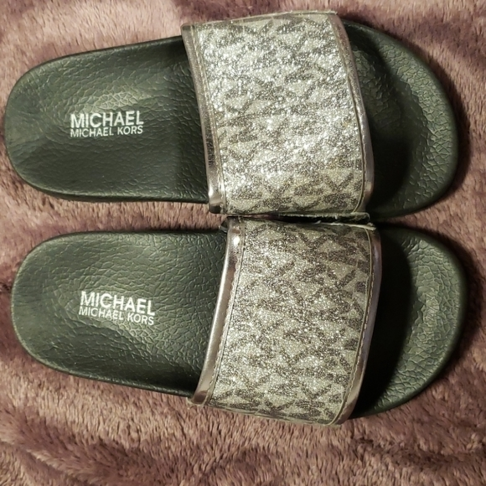 Kids slid on shoes‎